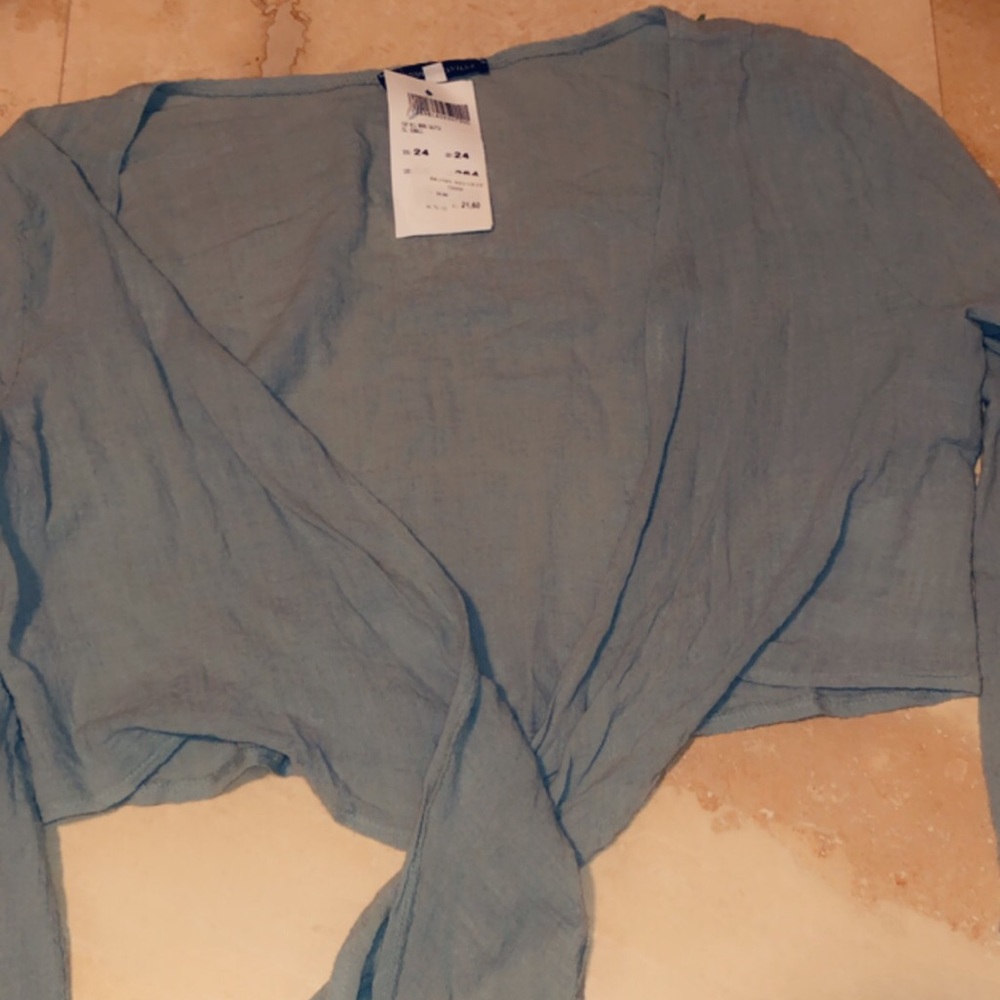 NWT brandy Melville tie long sleeve